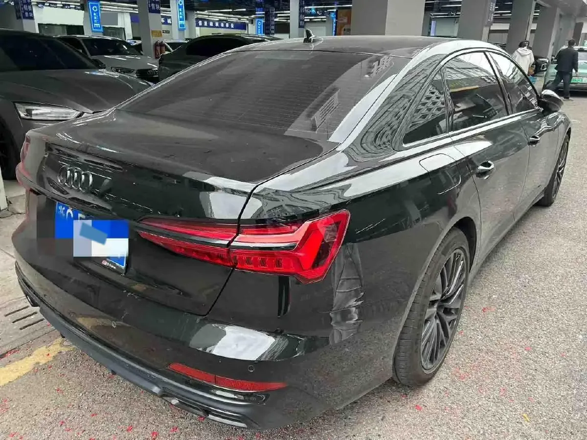 2021 Audi A6L 2.0T 190HP L4 7DCT,autocango,china used car exporter,china ev exporter,chinese used car exporter,chinese used ev exporter