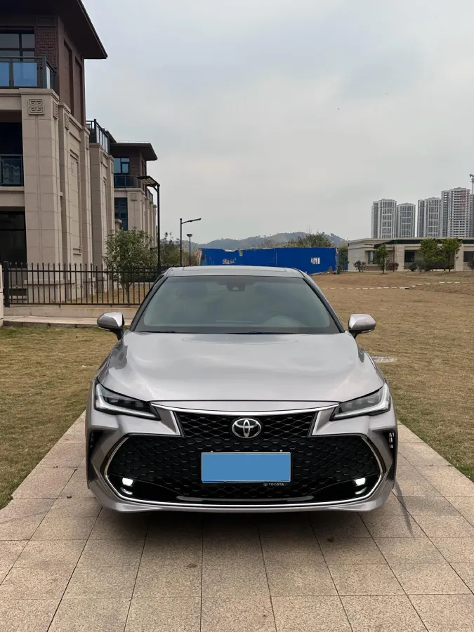 2023 Toyota Avalon 2.5L 207HP L4 8AT,autocango,china used car exporter,china ev exporter,chinese used car exporter,chinese used ev exporter