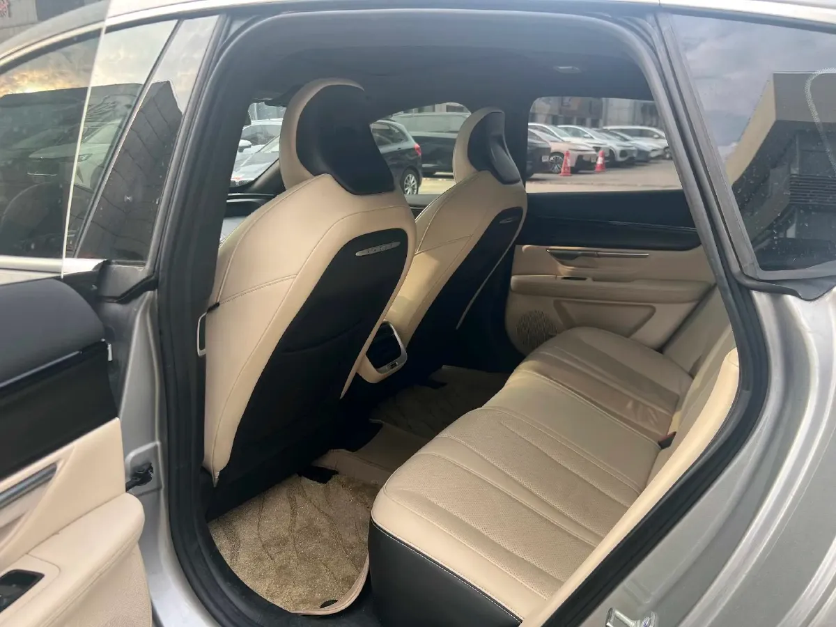 2020 Xpeng P7 BEV 70.8KWH,autocango,china used car exporter,china ev exporter,chinese used car exporter,chinese used ev exporter