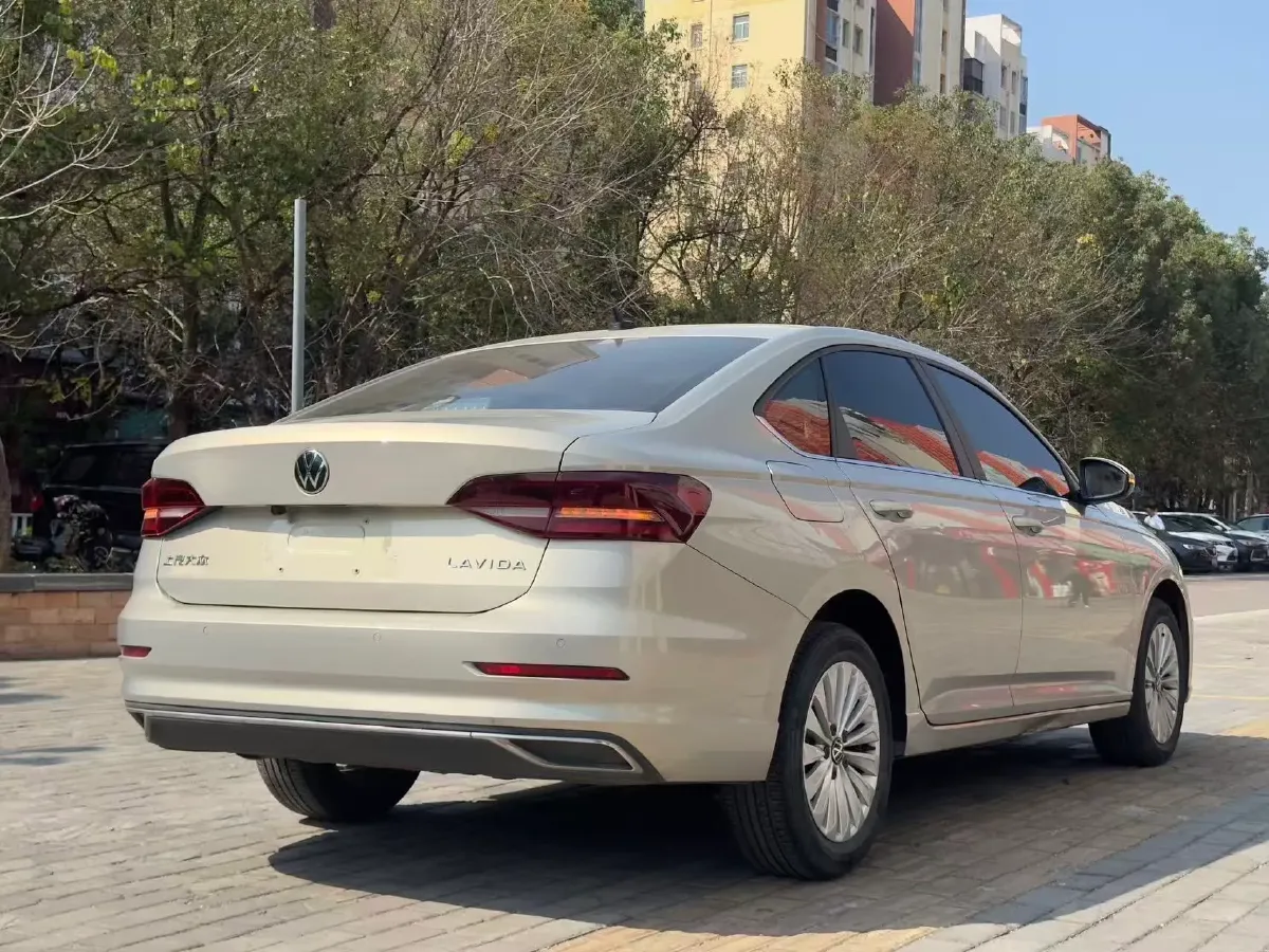 2021 Volkswagen Lavida 1.5L 113HP L4 6AT,autocango,china used car exporter,china ev exporter,chinese used car exporter,chinese used ev exporter