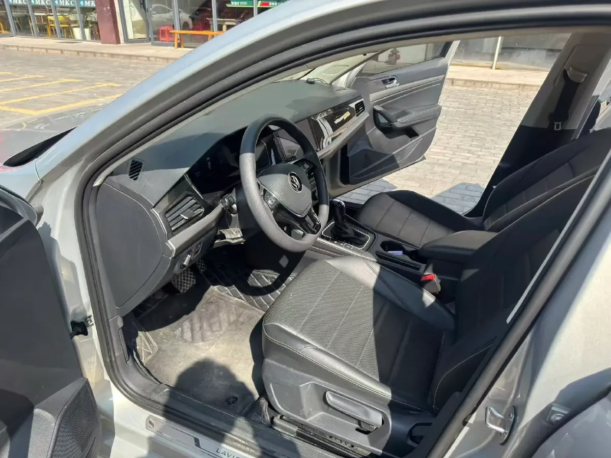 2021 Volkswagen Lavida 1.5L 113HP L4 6AT,autocango,china used car exporter,china ev exporter,chinese used car exporter,chinese used ev exporter