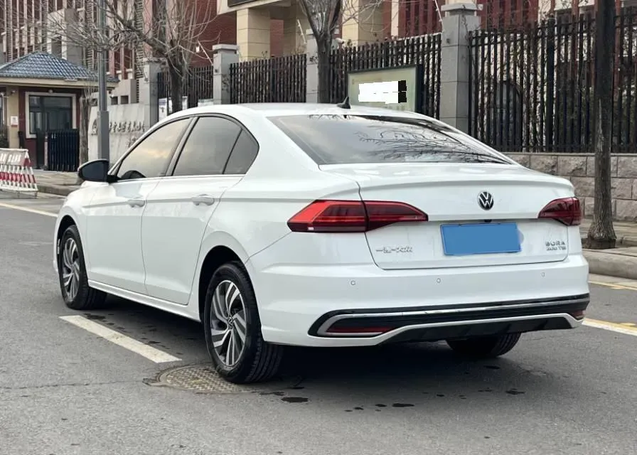 2023 Volkswagen Bora 1.2T 116HP L4 7DCT,autocango,china used car exporter,china ev exporter,chinese used car exporter,chinese used ev exporter