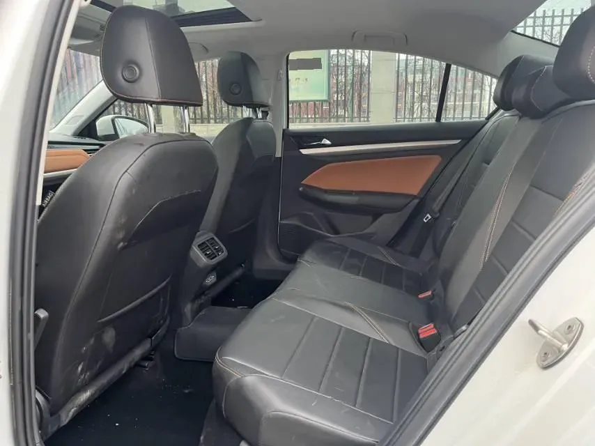 2023 Volkswagen Bora 1.2T 116HP L4 7DCT,autocango,china used car exporter,china ev exporter,chinese used car exporter,chinese used ev exporter