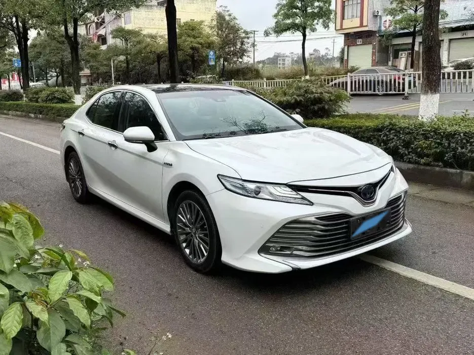 2019 Toyota Camry 2.5L 209HP L4 8AT,autocango,china used car exporter,china ev exporter,chinese used car exporter,chinese used ev exporter