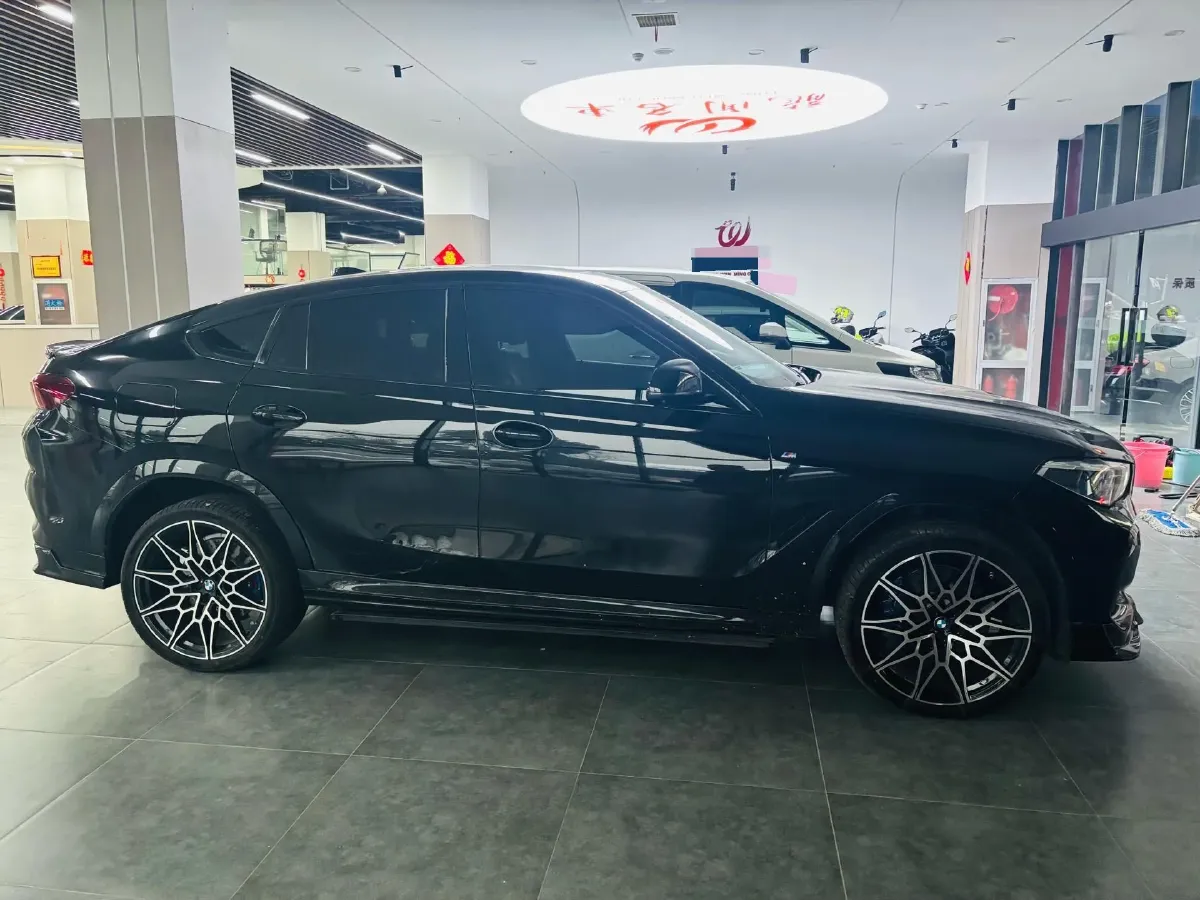 2021 BMW X6 3.0T 340HP L6 8AT,autocango,china used car exporter,china ev exporter,chinese used car exporter,chinese used ev exporter