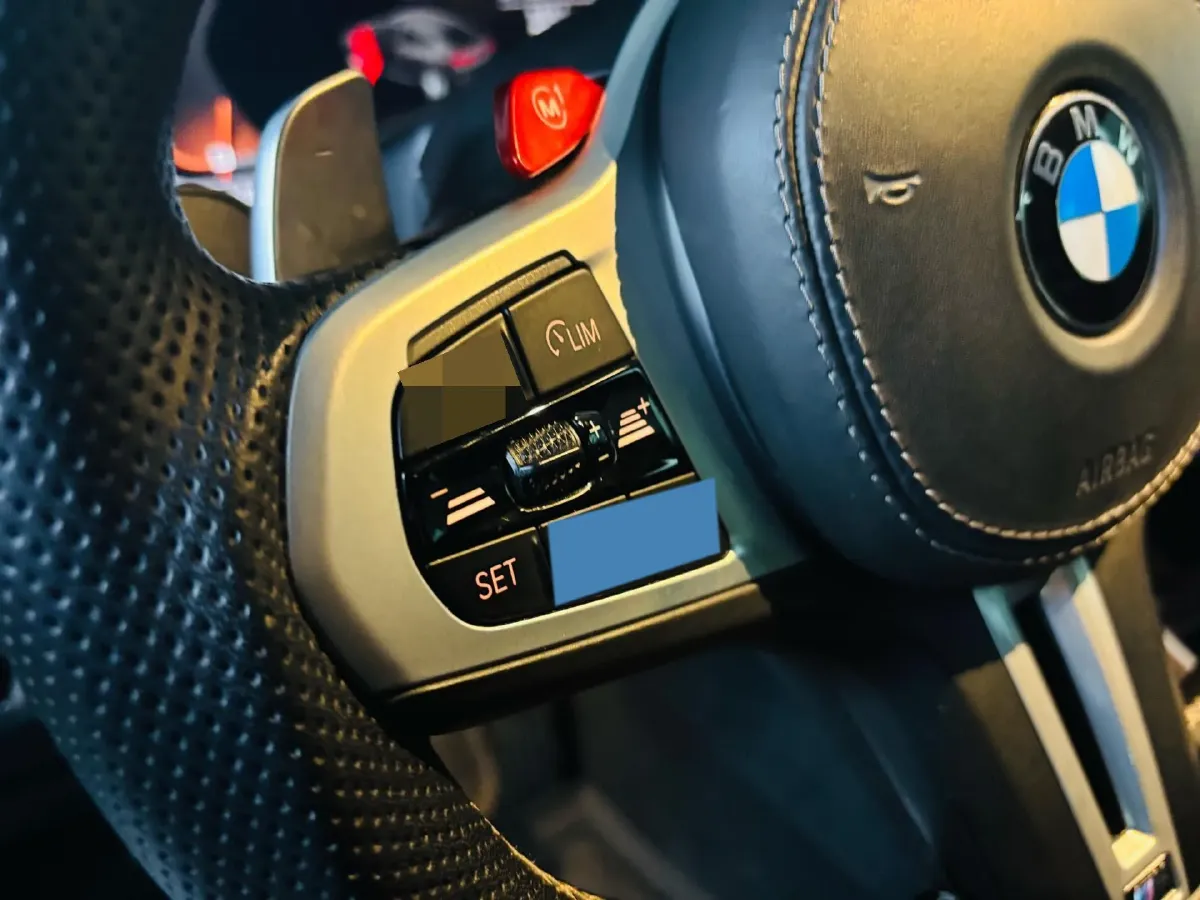 2021 BMW X6 3.0T 340HP L6 8AT,autocango,china used car exporter,china ev exporter,chinese used car exporter,chinese used ev exporter