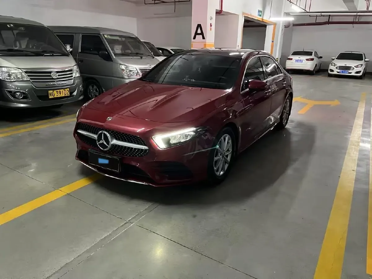 2020 Mercedes-Benz A Class 1.3T 163HP L4 7DCT,autocango,china used car exporter,china ev exporter,chinese used car exporter,chinese used ev exporter