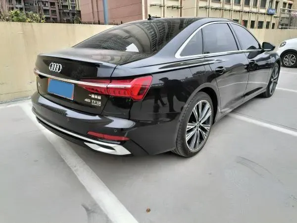 2025 Audi A6L 2.0T 245HP L4 7DCT,autocango,china used car exporter,china ev exporter,chinese used car exporter,chinese used ev exporter