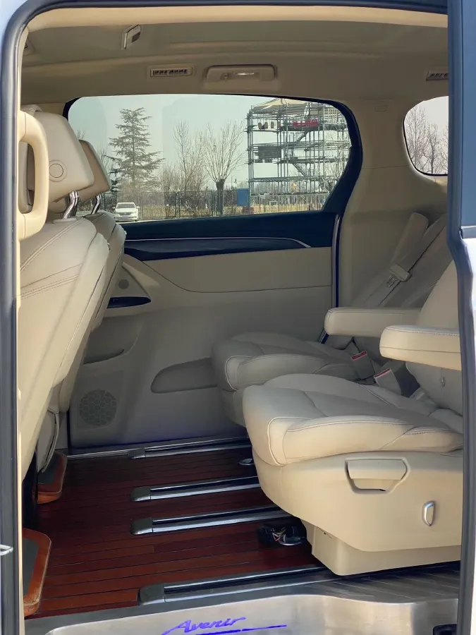 2021 Buick GL8 2.0T 237HP L4 9AT,autocango,china used car exporter,china ev exporter,chinese used car exporter,chinese used ev exporter