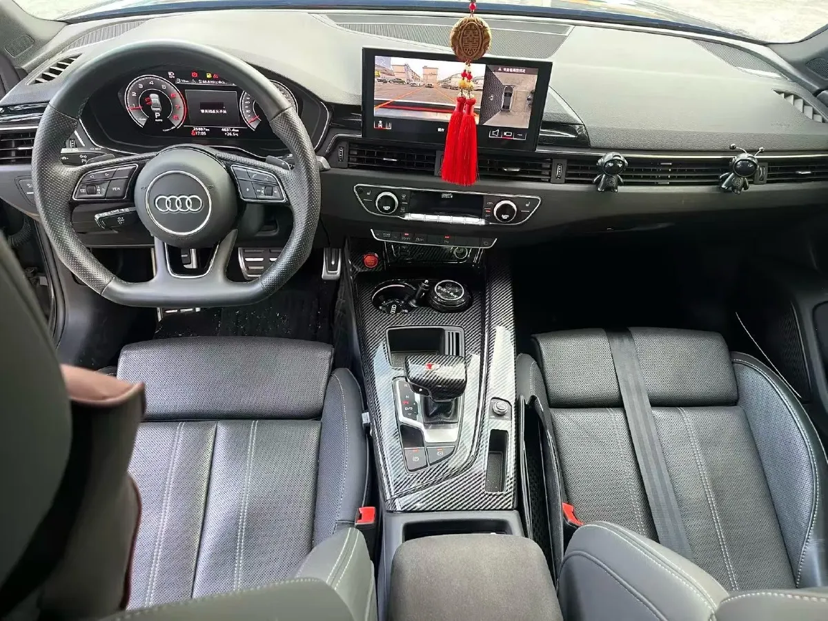 2024 Audi A4L 2.0T 190HP L4 7DCT,autocango,china used car exporter,china ev exporter,chinese used car exporter,chinese used ev exporter