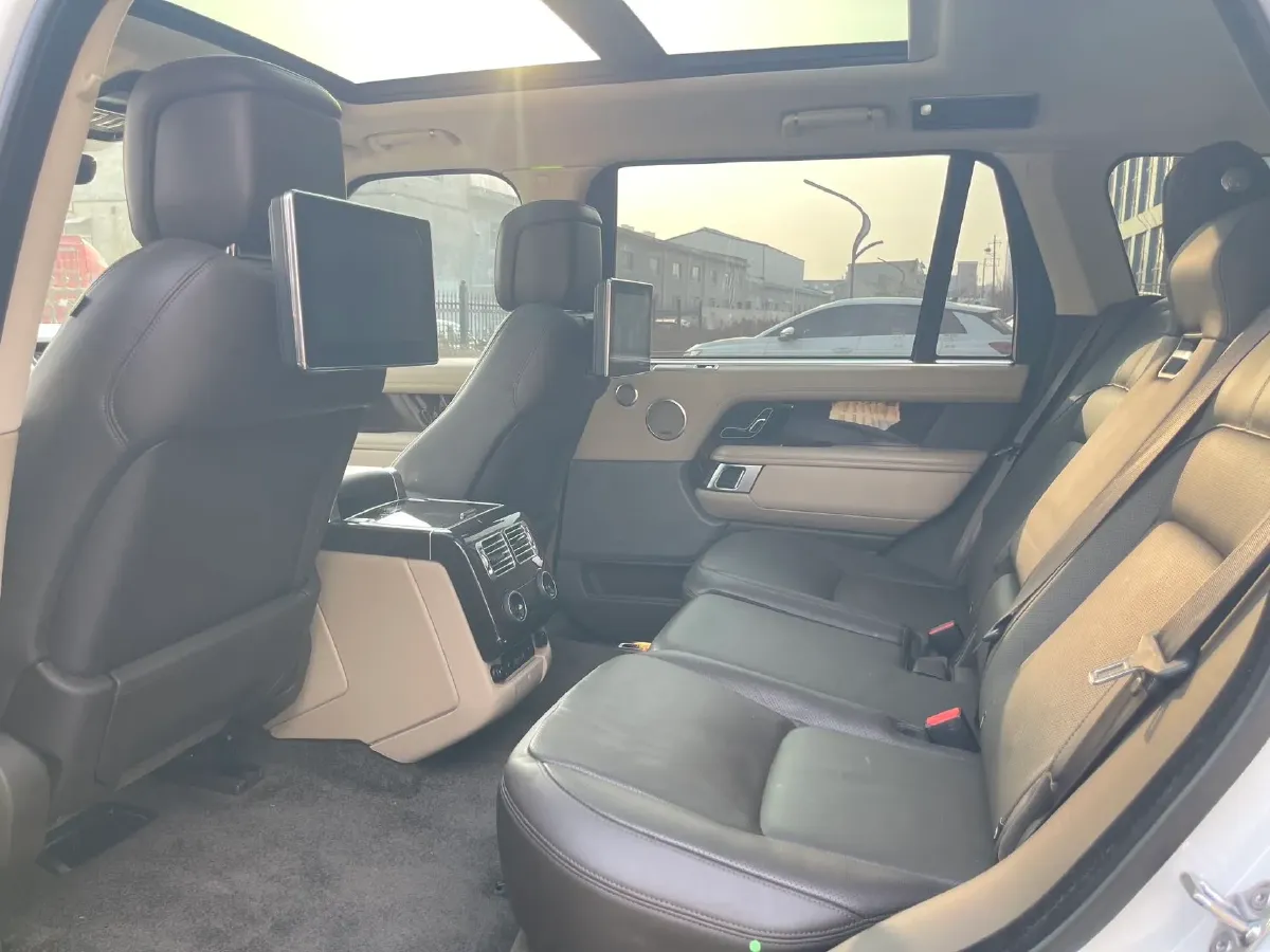 2020 Land Rover Range Rover 3.0T 400HP L6 8AT,autocango,china used car exporter,china ev exporter,chinese used car exporter,chinese used ev exporter