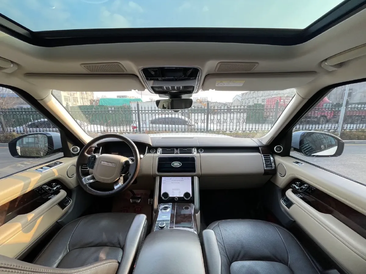 2020 Land Rover Range Rover 3.0T 400HP L6 8AT,autocango,china used car exporter,china ev exporter,chinese used car exporter,chinese used ev exporter