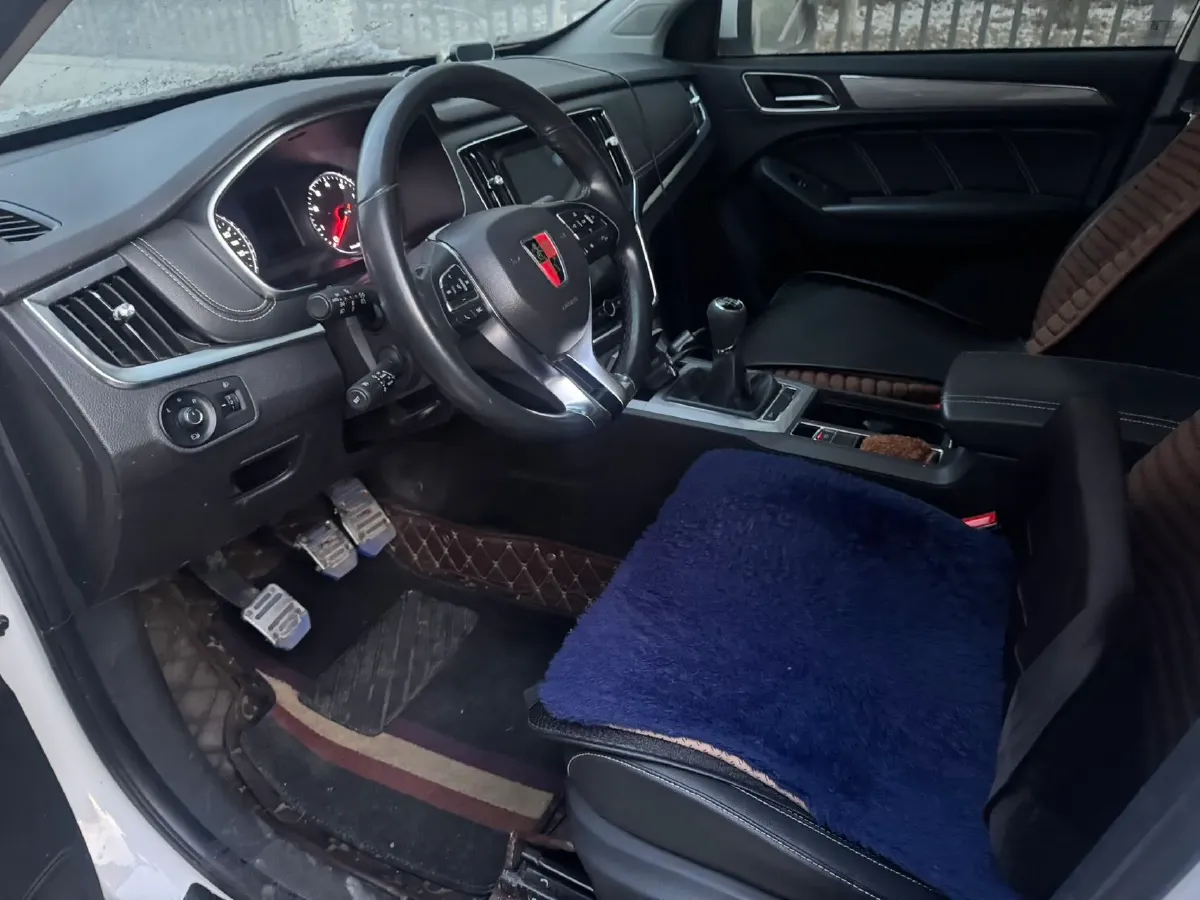 2018 Roewe RX5 1.5T 169HP L4 6MT,autocango,china used car exporter,china ev exporter,chinese used car exporter,chinese used ev exporter