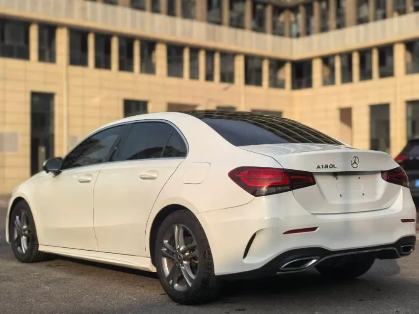 2022 Mercedes-Benz A Class 1.3T 136HP L4 7DCT,autocango,china used car exporter,china ev exporter,chinese used car exporter,chinese used ev exporter
