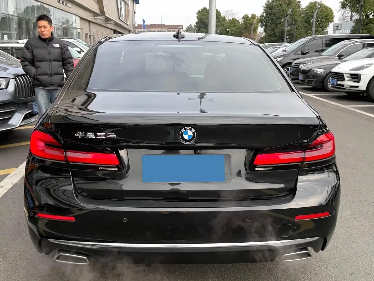 2021 BMW 5 Series 2.0T 184HP L4 8AT,autocango,china used car exporter,china ev exporter,chinese used car exporter,chinese used ev exporter