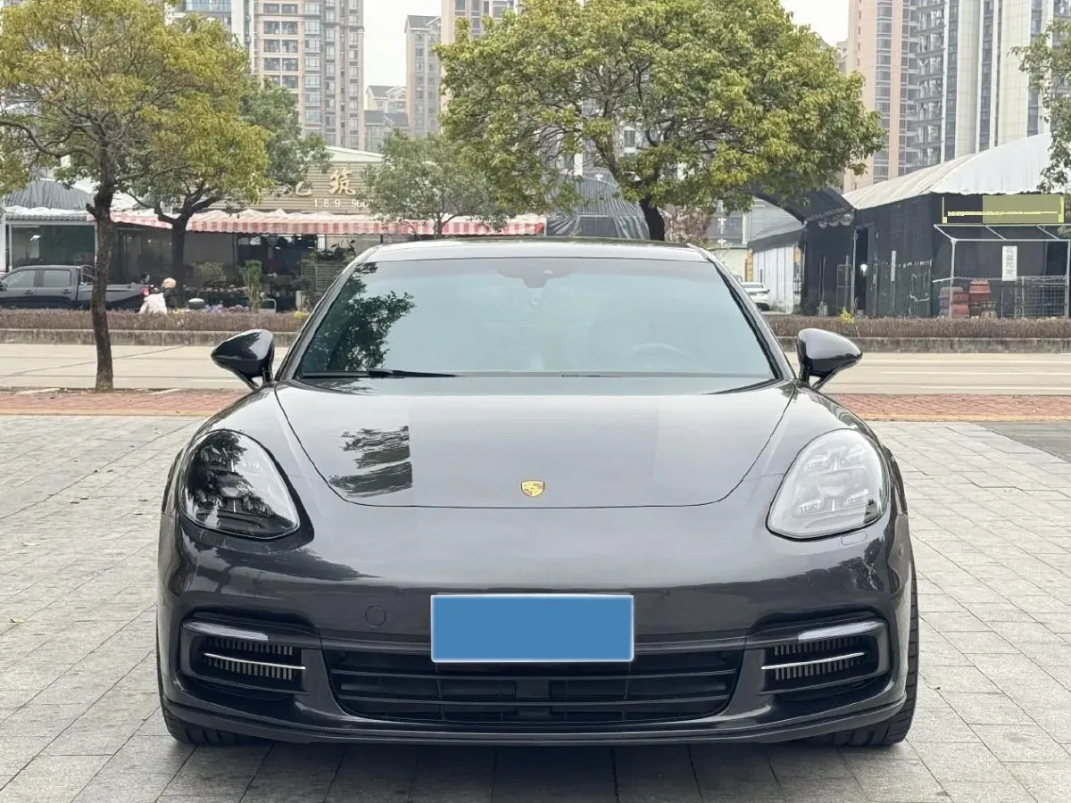 2019 Porsche Panamera 2.9T 330HP V6 8DCT,autocango,china used car exporter,china ev exporter,chinese used car exporter,chinese used ev exporter