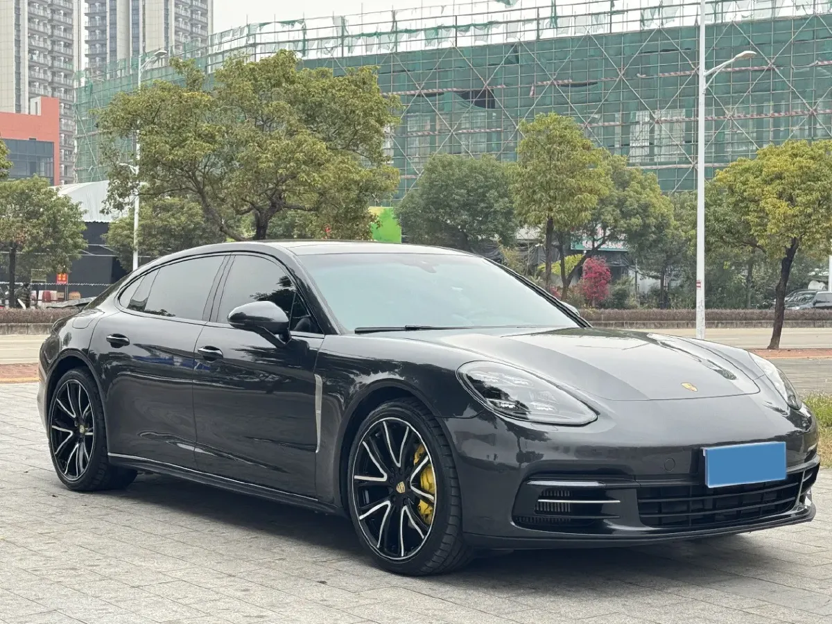 2019 Porsche Panamera 2.9T 330HP V6 8DCT,autocango,china used car exporter,china ev exporter,chinese used car exporter,chinese used ev exporter