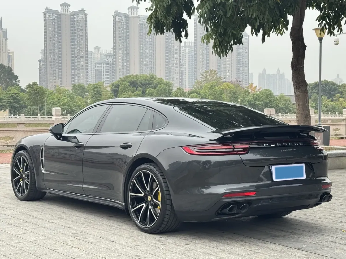 2019 Porsche Panamera 2.9T 330HP V6 8DCT,autocango,china used car exporter,china ev exporter,chinese used car exporter,chinese used ev exporter