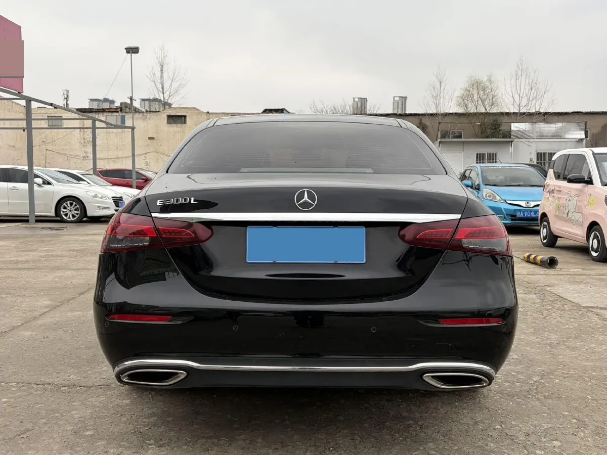 2022 Mercedes-Benz E Class 2.0T 197HP L4 9AT,autocango,china used car exporter,china ev exporter,chinese used car exporter,chinese used ev exporter