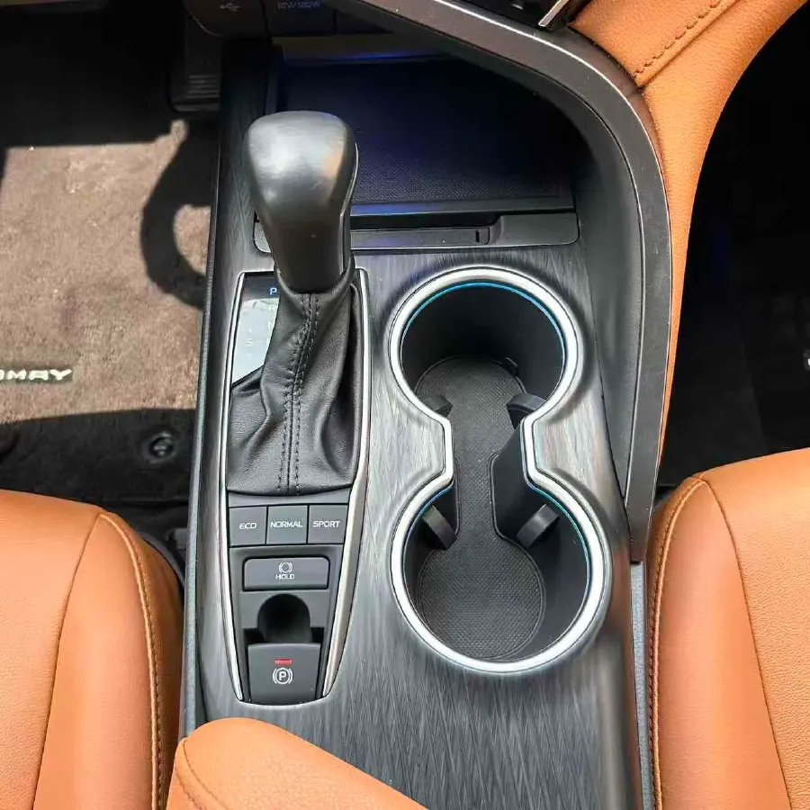 2021 Toyota Camry 2.5L 209HP L4 8AT,autocango,china used car exporter,china ev exporter,chinese used car exporter,chinese used ev exporter