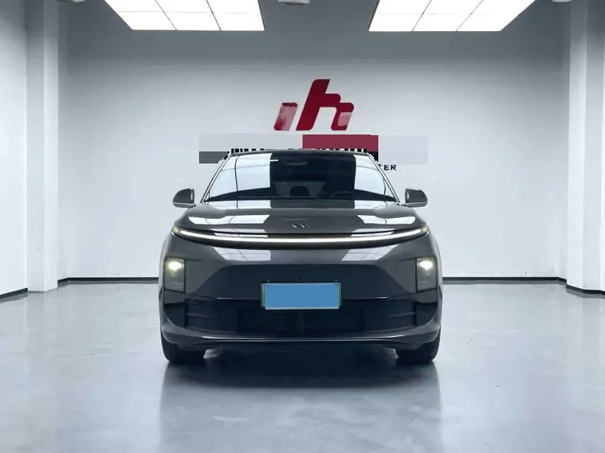 2025 Li L6 Range Extended 154HP L4 REEV,autocango,china used car exporter,china ev exporter,chinese used car exporter,chinese used ev exporter