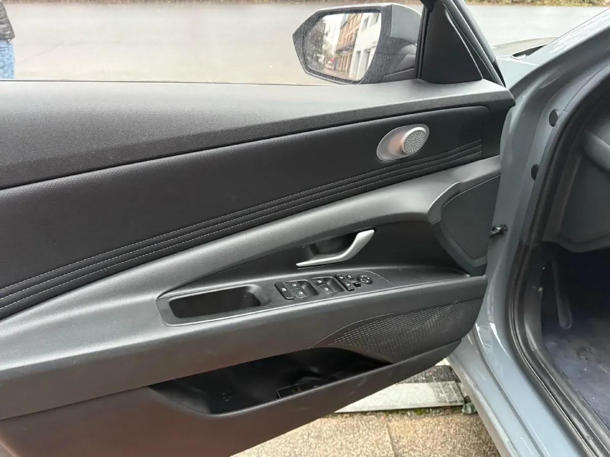 2021 Hyundai Elantra 1.5L 115HP L4 CVT,autocango,china used car exporter,china ev exporter,chinese used car exporter,chinese used ev exporter