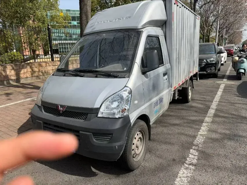 2023 WuLing RongGuang New Truck 1.5L 102HP L4 5MT,autocango,china used car exporter,china ev exporter,chinese used car exporter,chinese used ev exporter