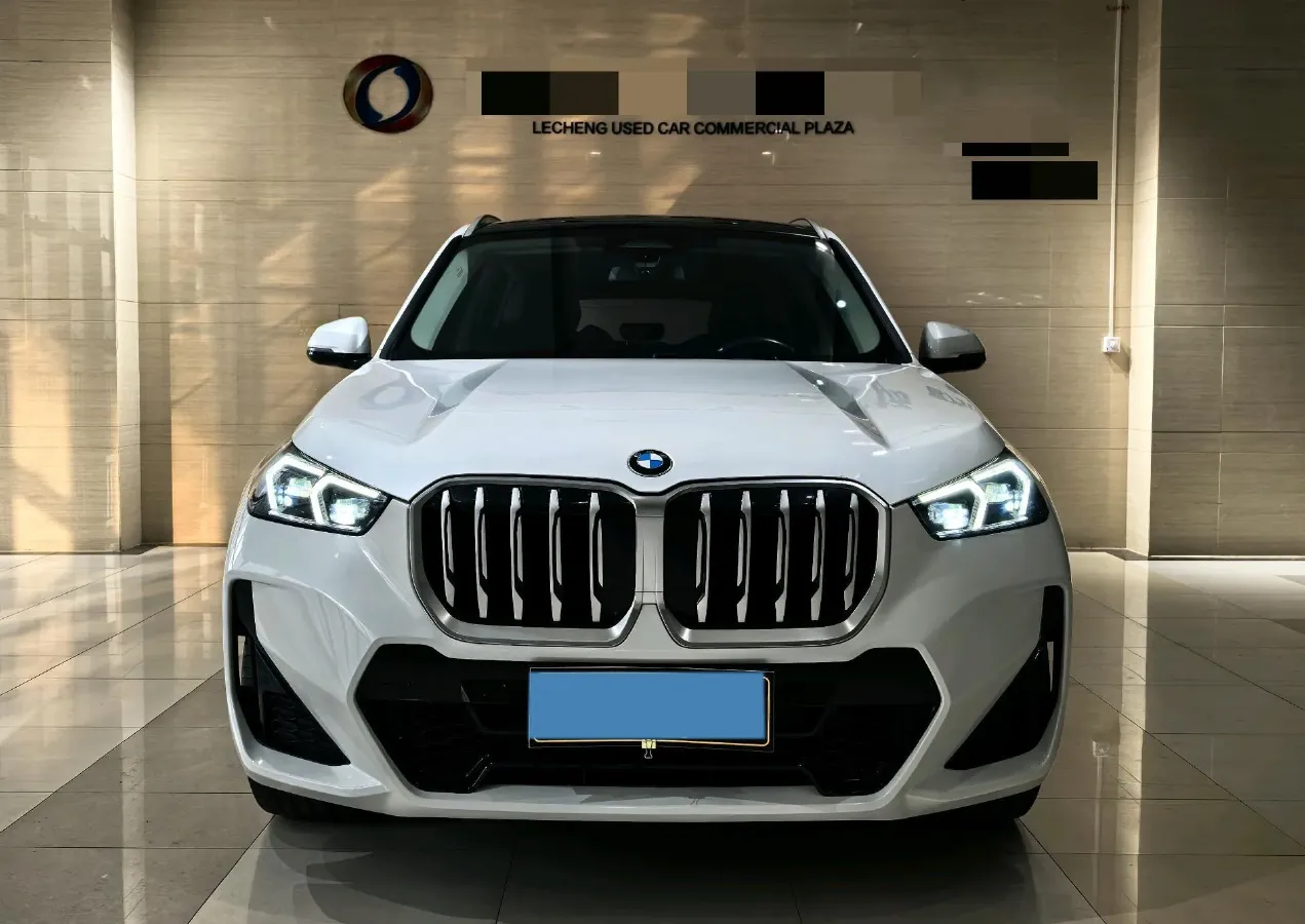 2023 BMW X1 2.0T 204HP L4 7DCT,autocango,china used car exporter,china ev exporter,chinese used car exporter,chinese used ev exporter