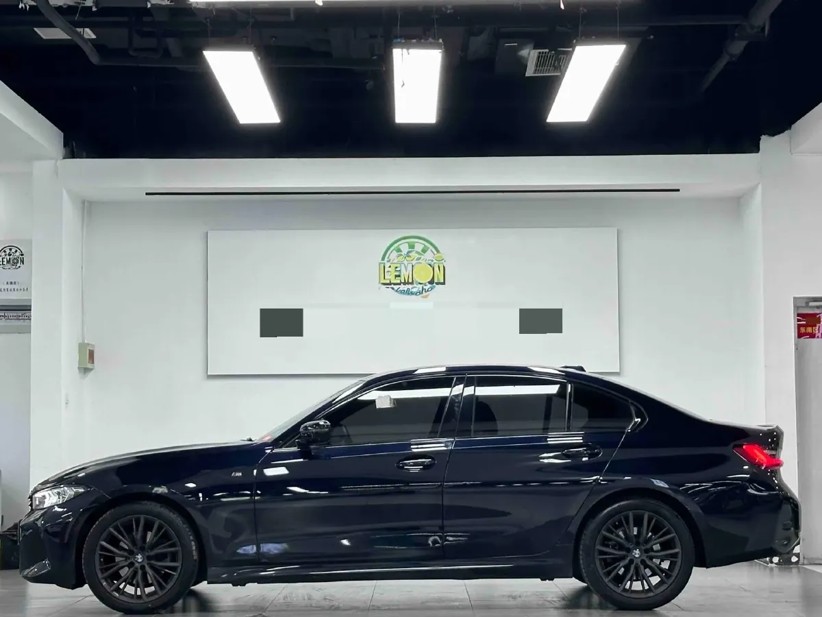 2023 BMW 3 Series 2.0T 184HP L4 8AT,autocango,china used car exporter,china ev exporter,chinese used car exporter,chinese used ev exporter