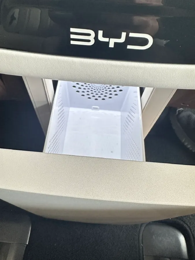 2025 BYD Xia 1.5T 156HP L4 E-CVT PHEV 36.6KWH,autocango,china used car exporter,china ev exporter,chinese used car exporter,chinese used ev exporter