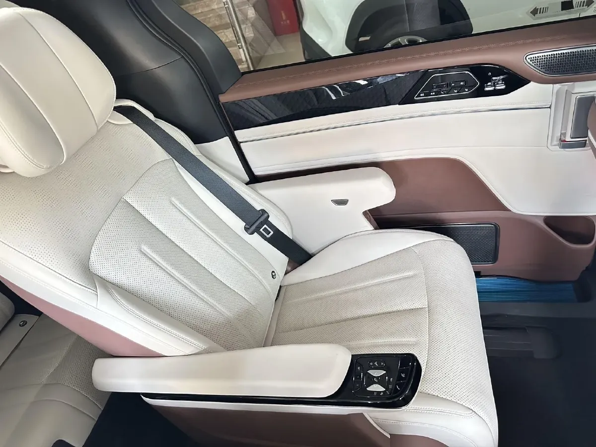 2025 BYD Xia 1.5T 156HP L4 E-CVT PHEV 36.6KWH,autocango,china used car exporter,china ev exporter,chinese used car exporter,chinese used ev exporter