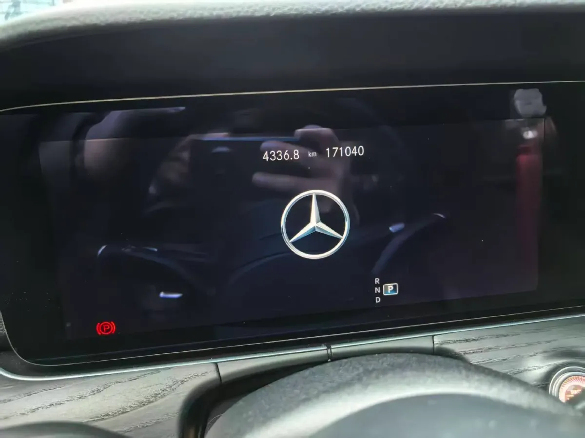 2021 Mercedes-Benz E Class 2.0T 258HP L4 9AT,autocango,china used car exporter,china ev exporter,chinese used car exporter,chinese used ev exporter