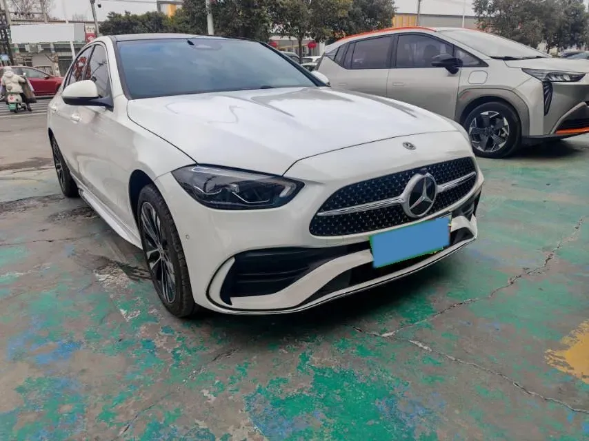 2025 Mercedes-Benz C Class 2.0T 204HP L4 9AT PHEV 25.4KWH,autocango,china used car exporter,china ev exporter,chinese used car exporter,chinese used ev exporter