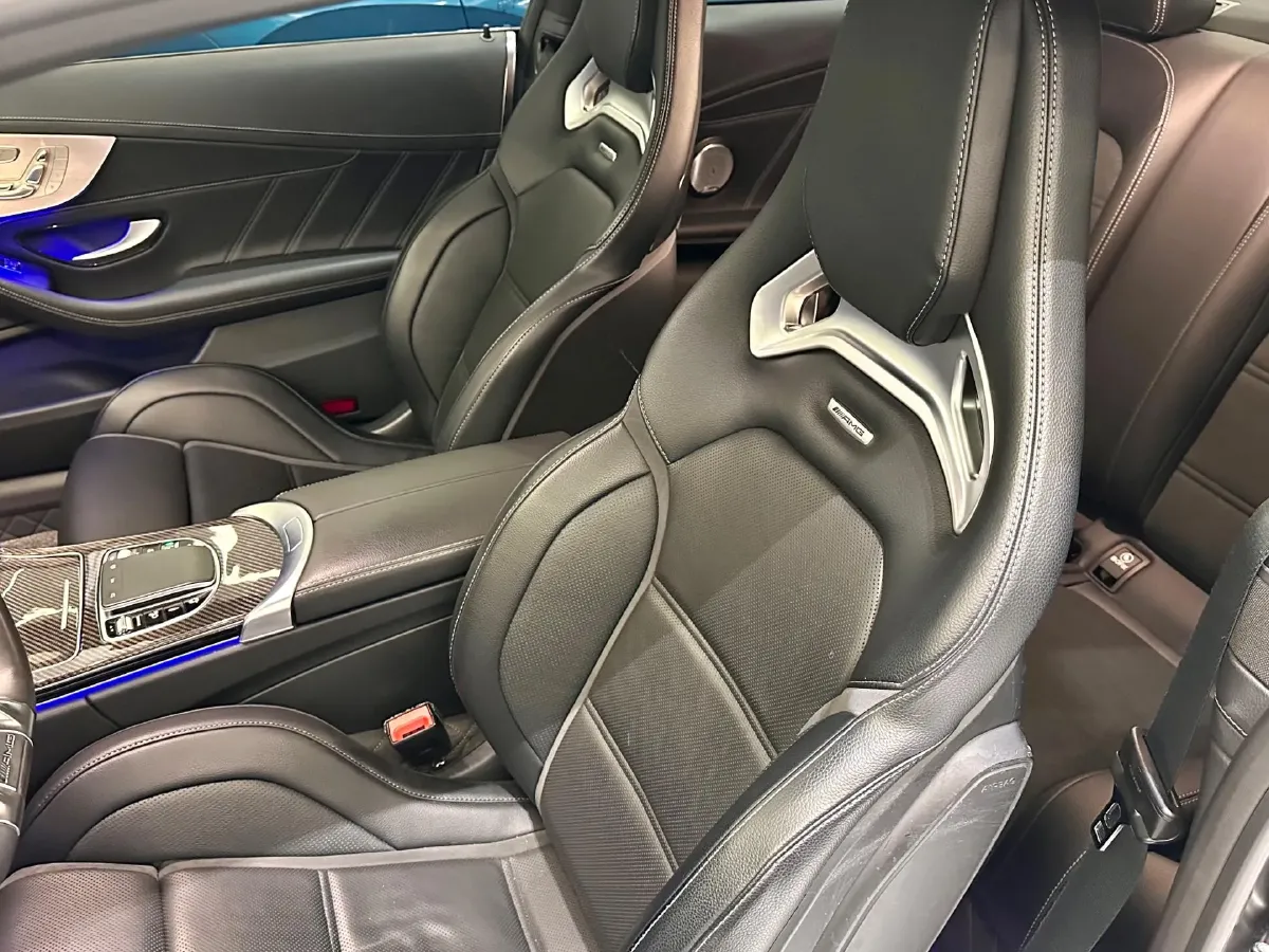 2021 Mercedes-Benz C AMG 4.0T 476HP V8 9AT,autocango,china used car exporter,china ev exporter,chinese used car exporter,chinese used ev exporter