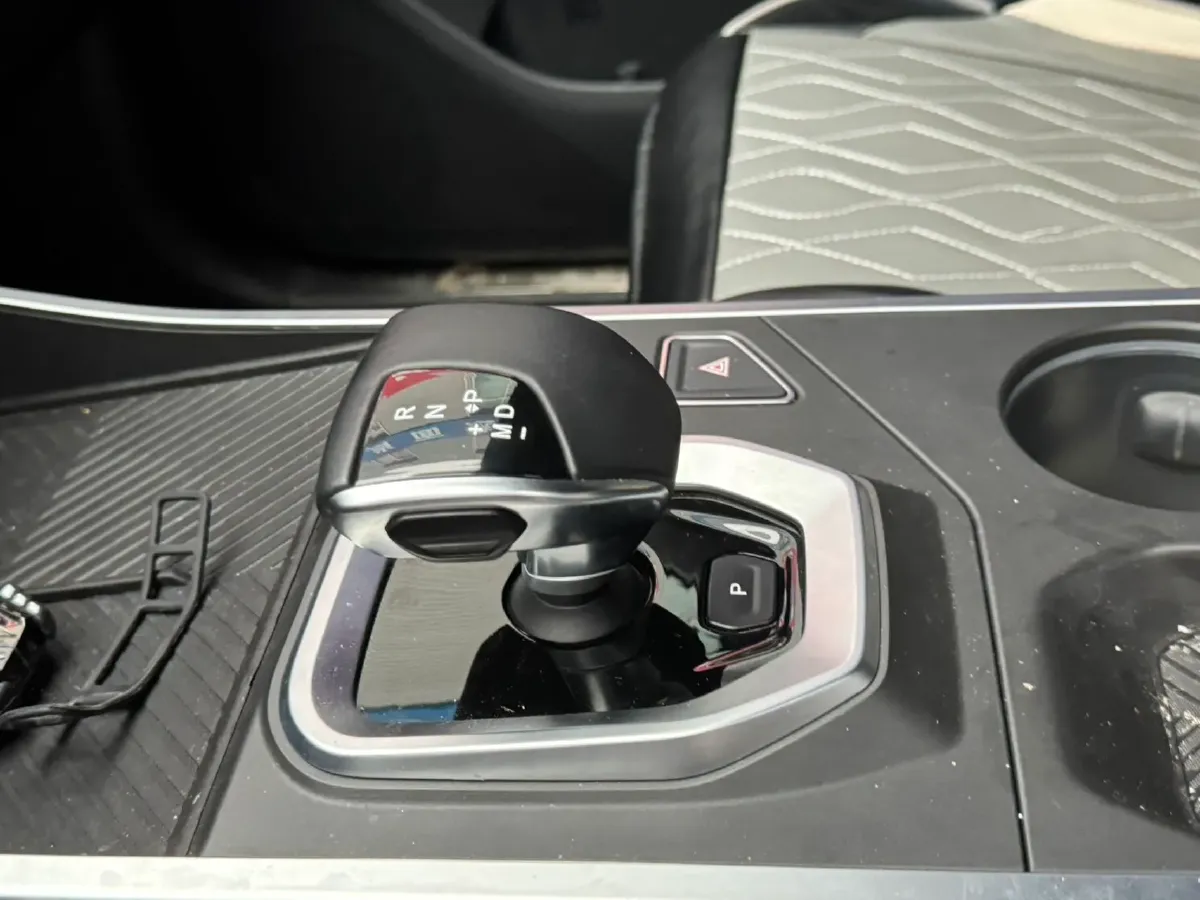 2023 Jetour DASHING 1.5T 156HP L4 6DCT,autocango,china used car exporter,china ev exporter,chinese used car exporter,chinese used ev exporter