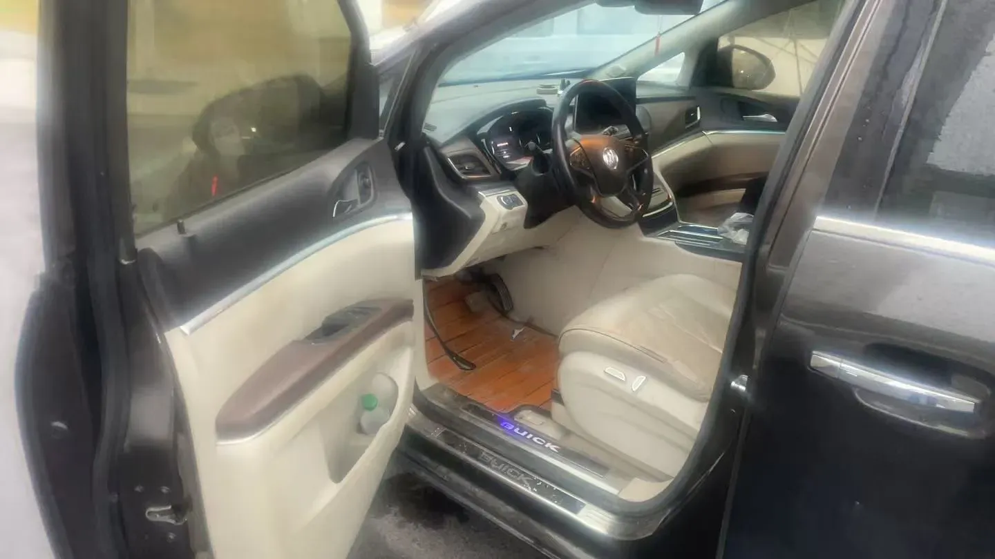 2021 Buick GL8 2.0T 237HP L4 9AT,autocango,china used car exporter,china ev exporter,chinese used car exporter,chinese used ev exporter