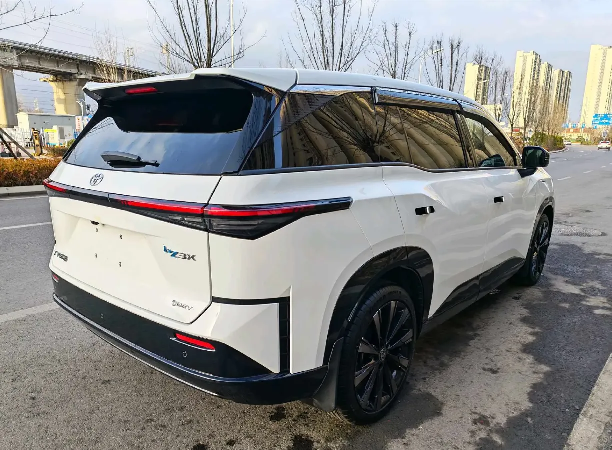 2025 Toyota BZ3X BEV 67.92KWH,autocango,china used car exporter,china ev exporter,chinese used car exporter,chinese used ev exporter