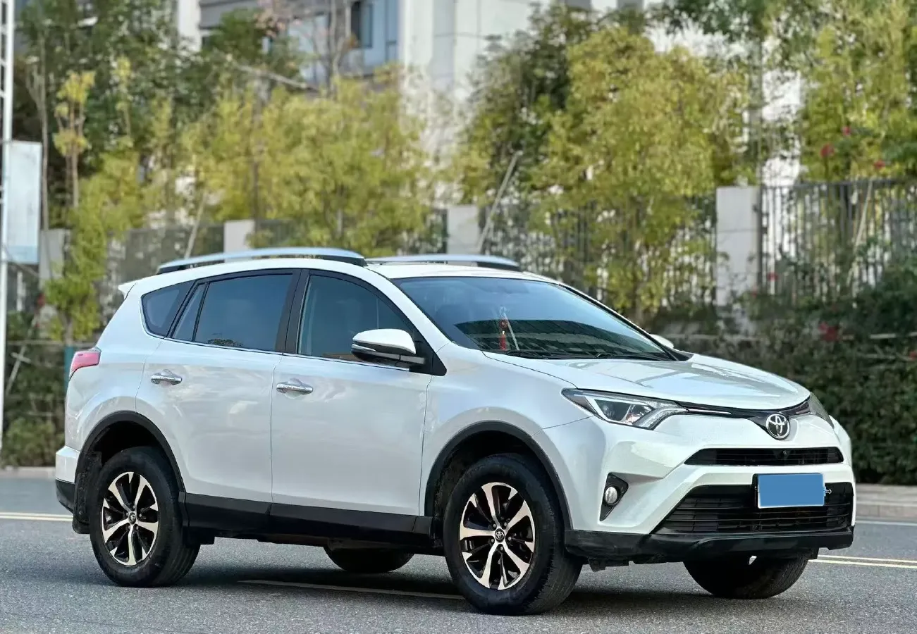 2019 Toyota Camry 2.0L 178HP L4 CVT,autocango,china used car exporter,china ev exporter,chinese used car exporter,chinese used ev exporter