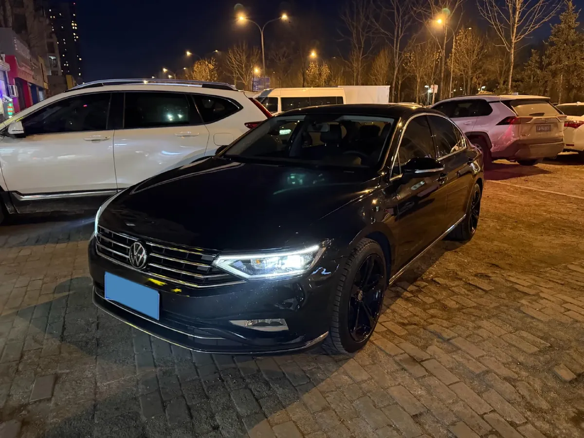 2020 Volkswagen Magotan 1.4T 150HP L4 7DCT,autocango,china used car exporter,china ev exporter,chinese used car exporter,chinese used ev exporter