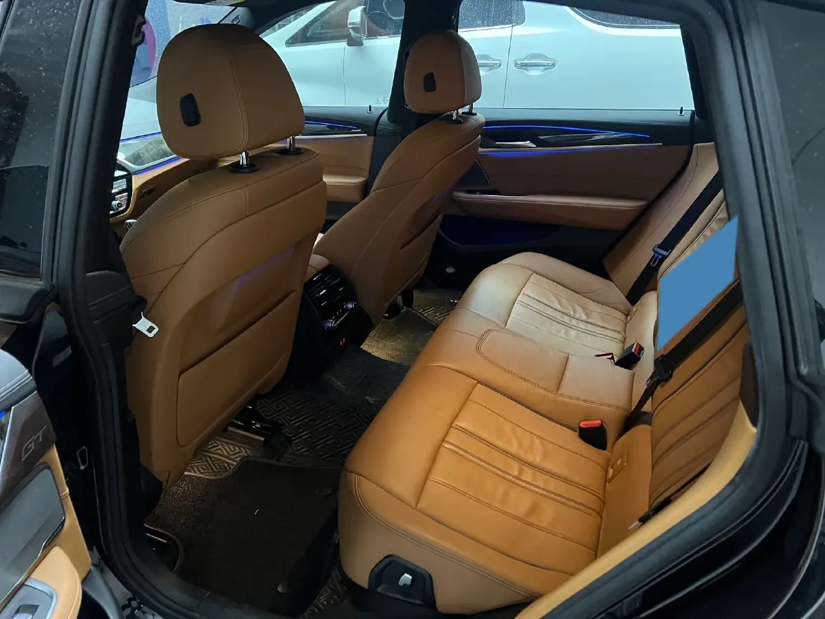 2021 BMW 6 Series GT 2.0T 258HP L4 8AT,autocango,china used car exporter,china ev exporter,chinese used car exporter,chinese used ev exporter