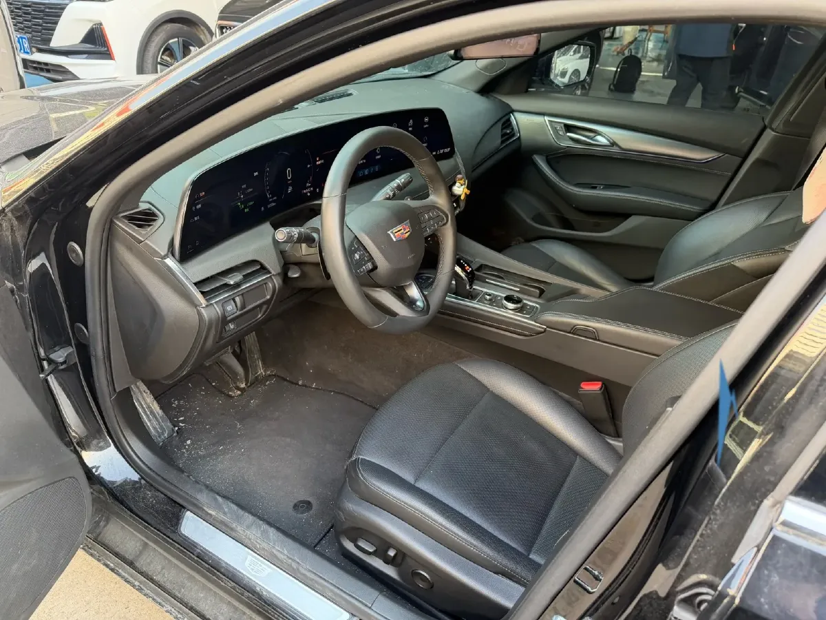 2024 Cadillac CT5 2.0T 237HP L4 10AT,autocango,china used car exporter,china ev exporter,chinese used car exporter,chinese used ev exporter