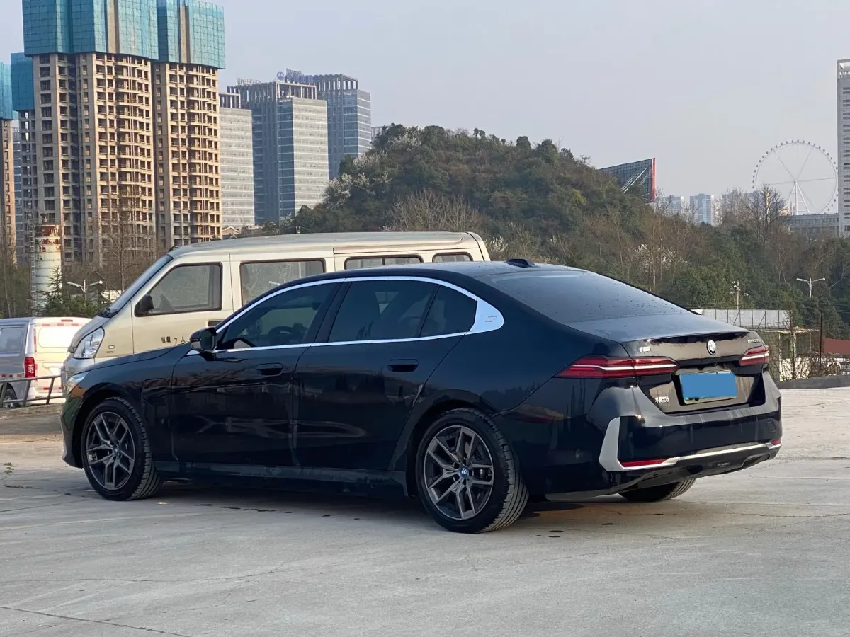 2024 BMW i5 BEV 79.05KWH,autocango,china used car exporter,china ev exporter,chinese used car exporter,chinese used ev exporter