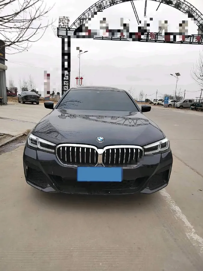 2022 BMW 5 Series 2.0T 184HP L4 8AT,autocango,china used car exporter,china ev exporter,chinese used car exporter,chinese used ev exporter