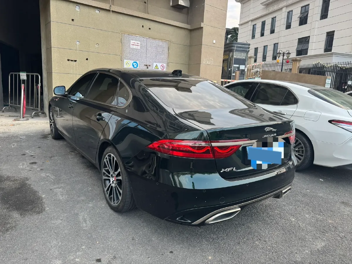 2024 Jaguar XFL 2.0T 250HP L4 8AT,autocango,china used car exporter,china ev exporter,chinese used car exporter,chinese used ev exporter