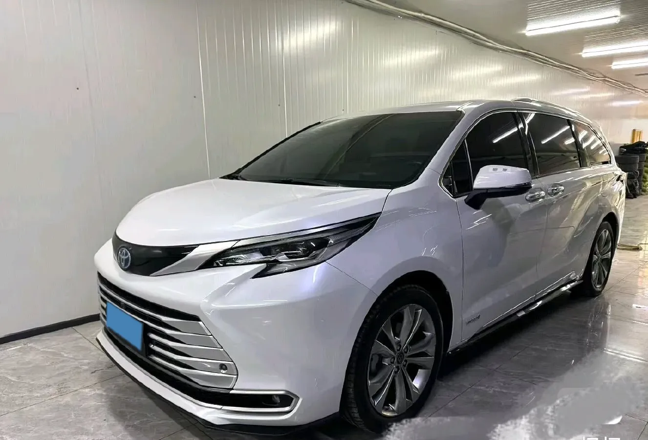 2021 Toyota Sienna 2.5L 192HP L4 E-CVT Hybrid,autocango,china used car exporter,china ev exporter,chinese used car exporter,chinese used ev exporter