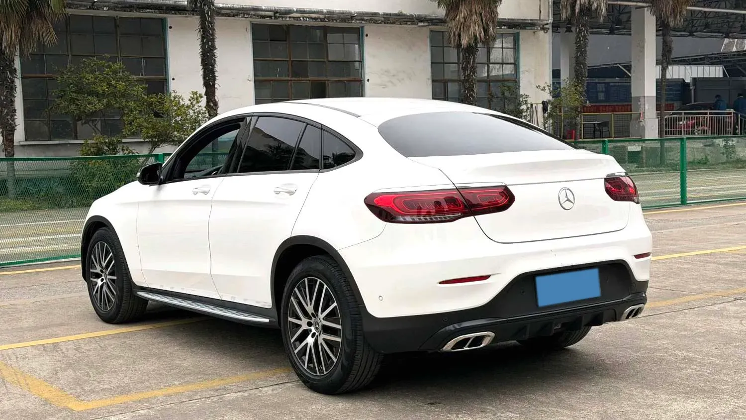 2020 Mercedes-Benz GLC Coupe 2.0T 258HP L4 9AT,autocango,china used car exporter,china ev exporter,chinese used car exporter,chinese used ev exporter