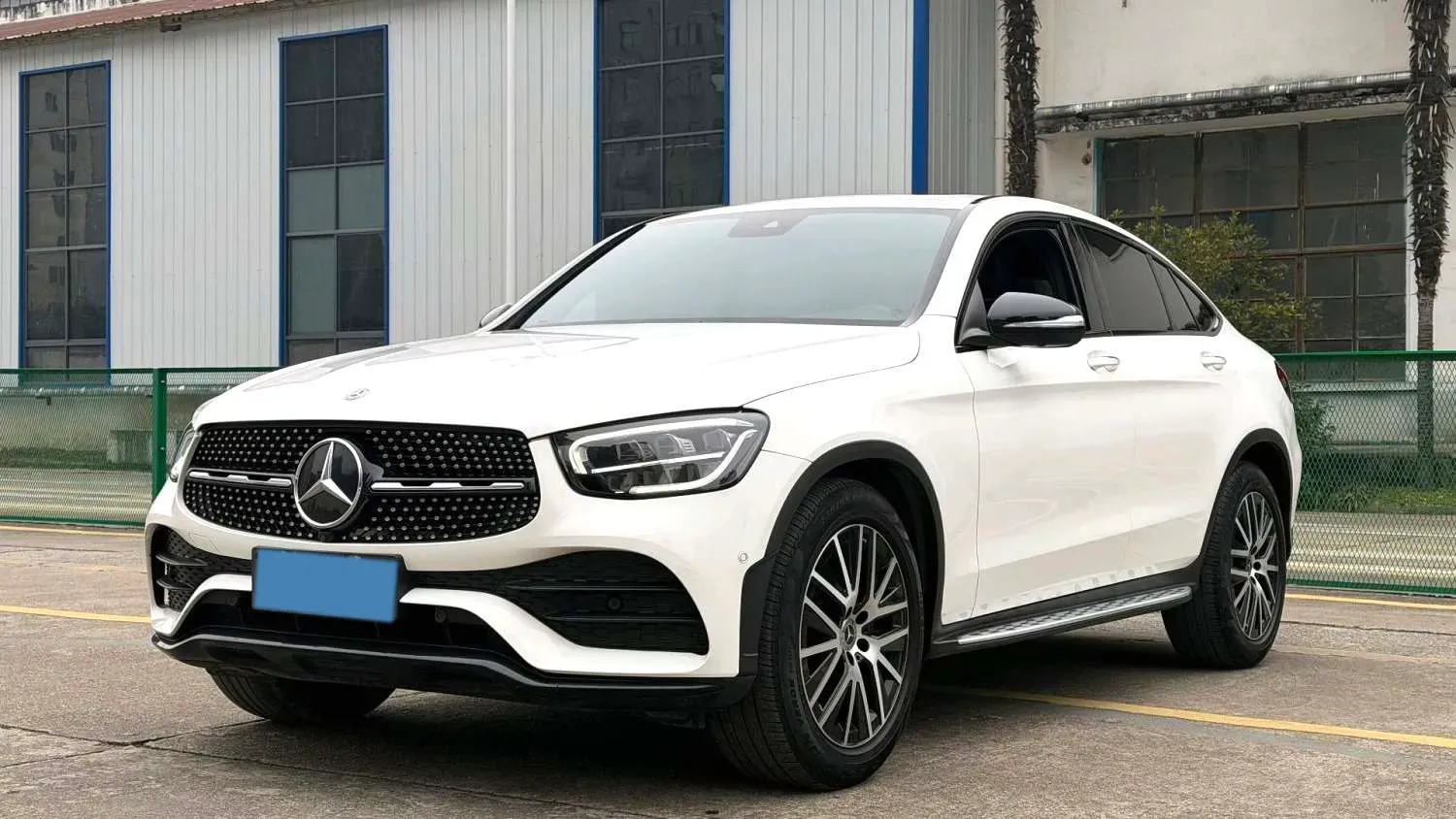 2020 Mercedes-Benz GLC Coupe 2.0T 258HP L4 9AT,autocango,china used car exporter,china ev exporter,chinese used car exporter,chinese used ev exporter