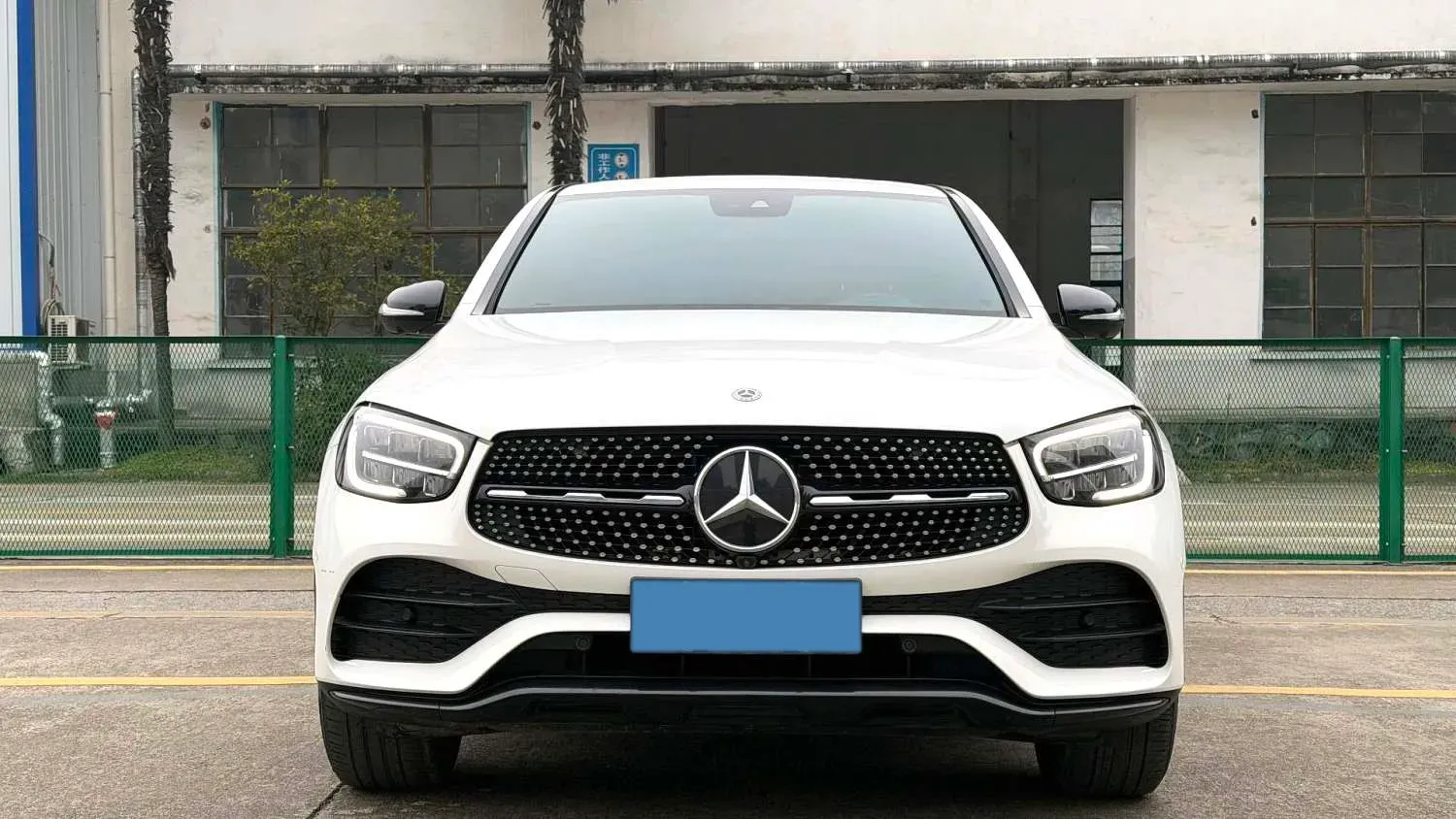 2020 Mercedes-Benz GLC Coupe 2.0T 258HP L4 9AT,autocango,china used car exporter,china ev exporter,chinese used car exporter,chinese used ev exporter