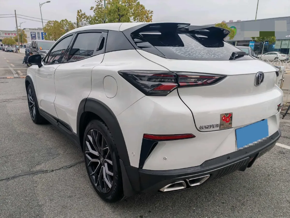2022 ChangAn UNI-T 1.5T 188HP L4 7DCT,autocango,china used car exporter,china ev exporter,chinese used car exporter,chinese used ev exporter