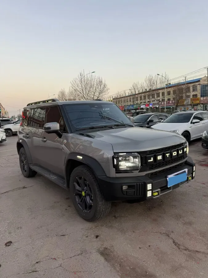 2023 Jetour Traveller 2.0T 254HP L4 7DCT,autocango,china used car exporter,china ev exporter,chinese used car exporter,chinese used ev exporter